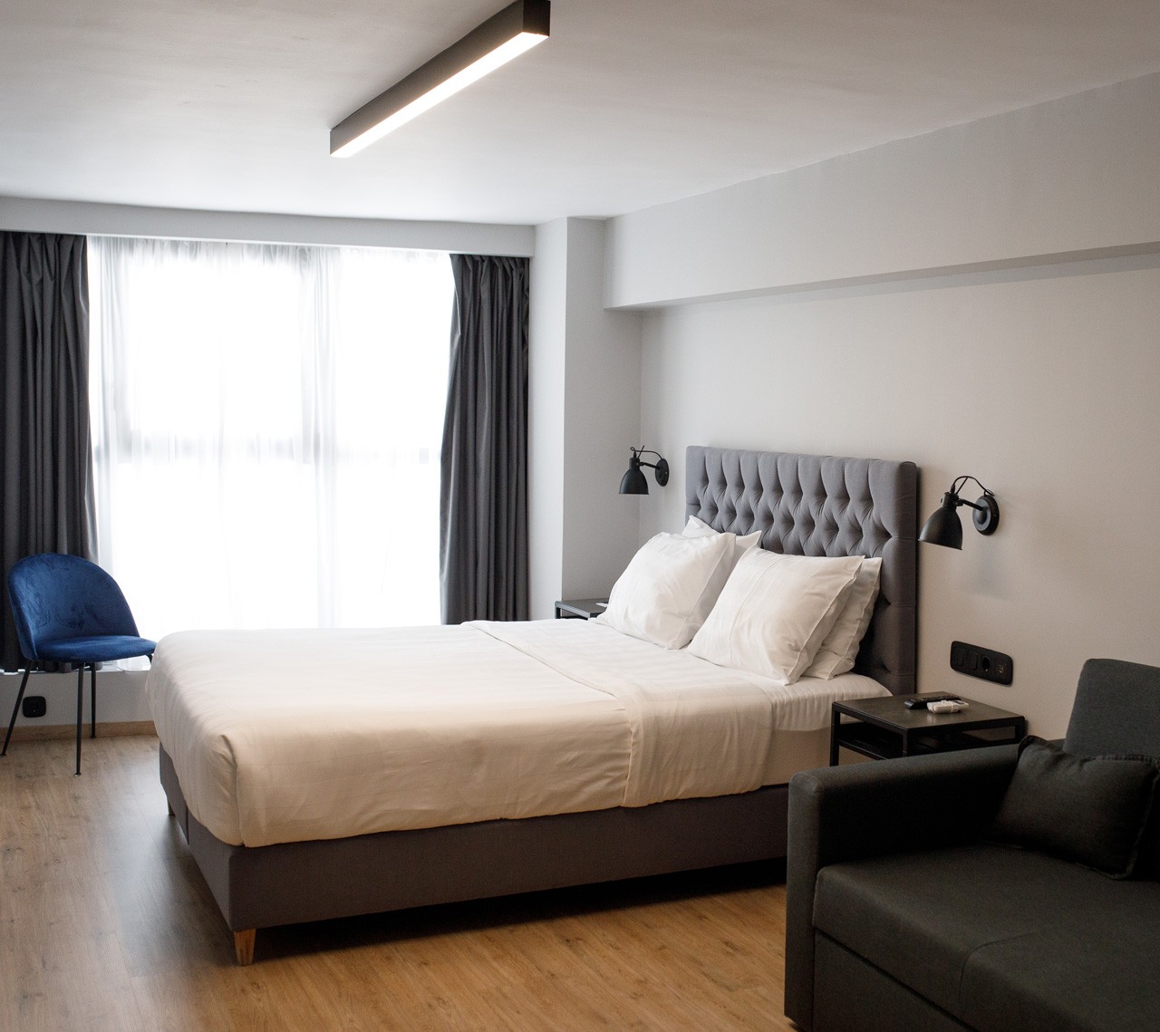 Junior Suite with Urban View